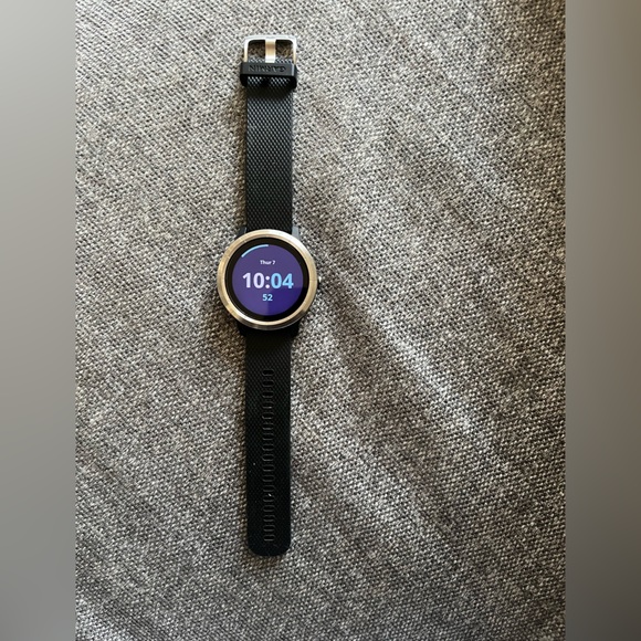 Garlic Vivoactive 3 GPS Smartwatch - Picture 4 of 5